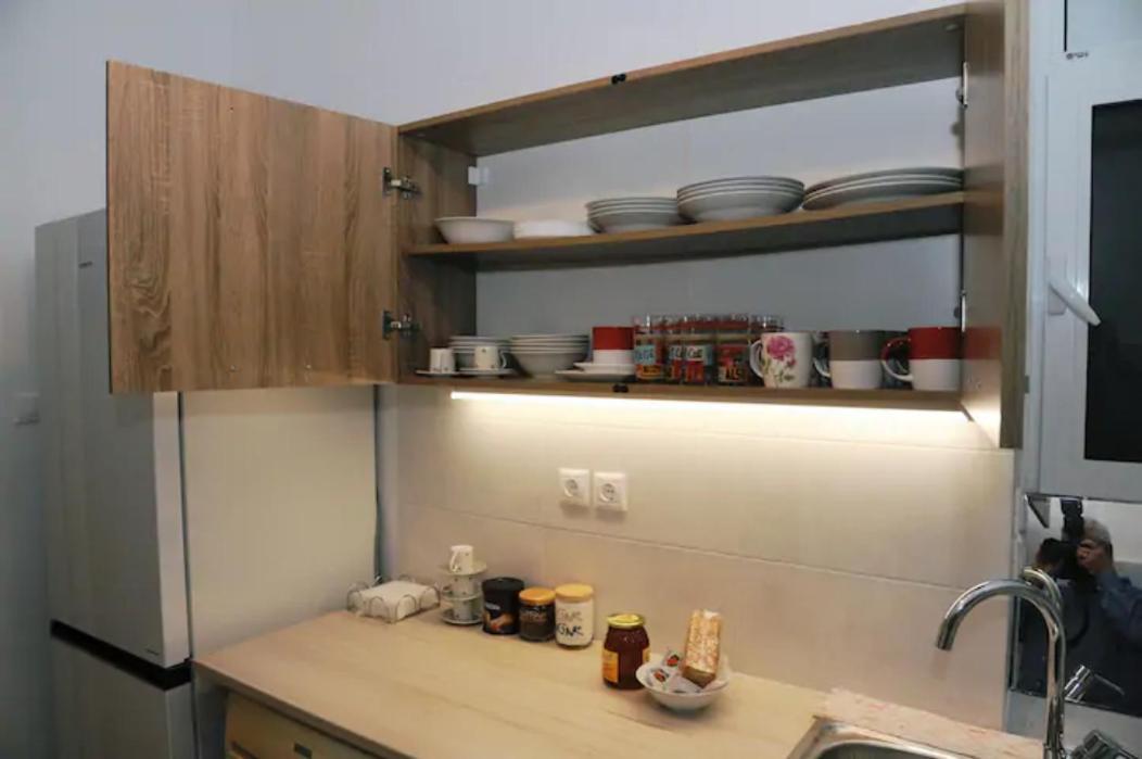 Freatida Apartment Pire Dış mekan fotoğraf