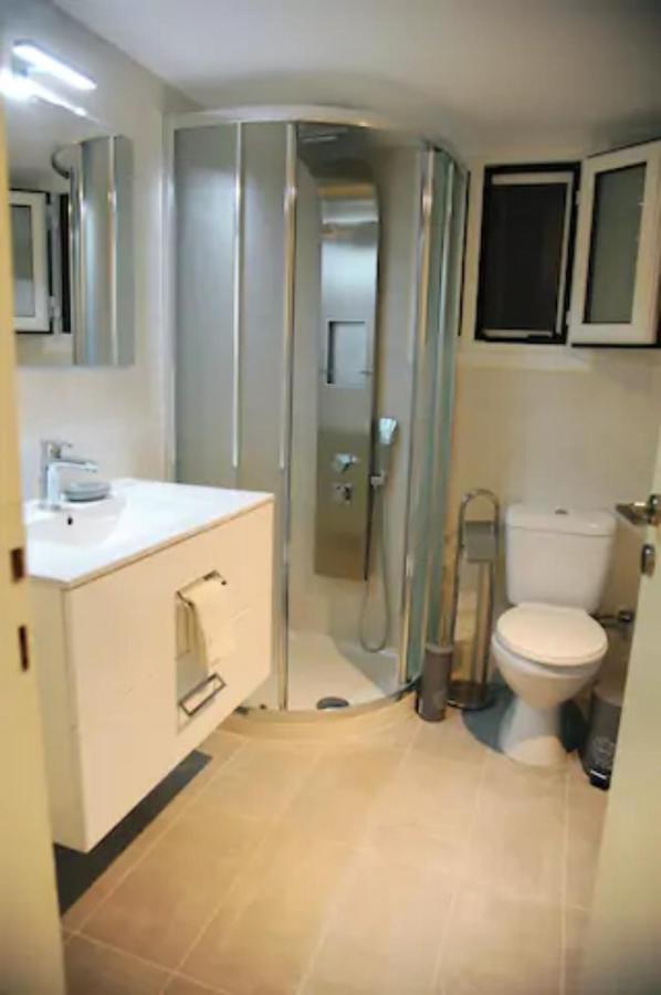 Freatida Apartment Pire Dış mekan fotoğraf